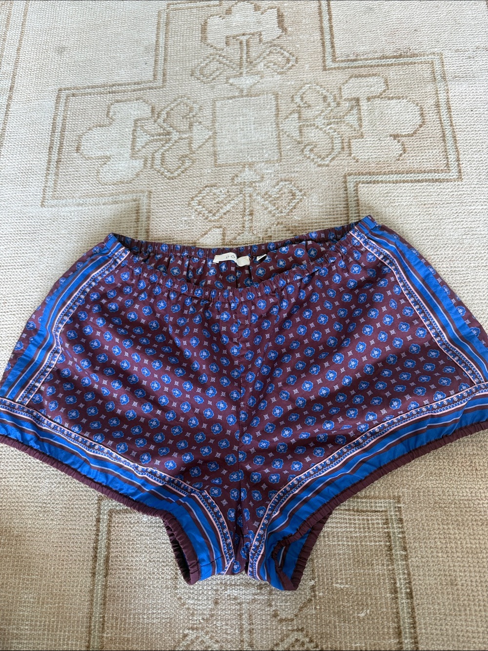 Doen Vienna Short in Menorca Foulard Print Size Small - Picture 3 of 6